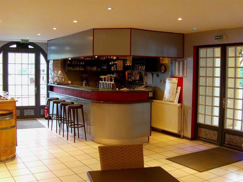 多美因格林度假酒店 河镇 外观 照片
